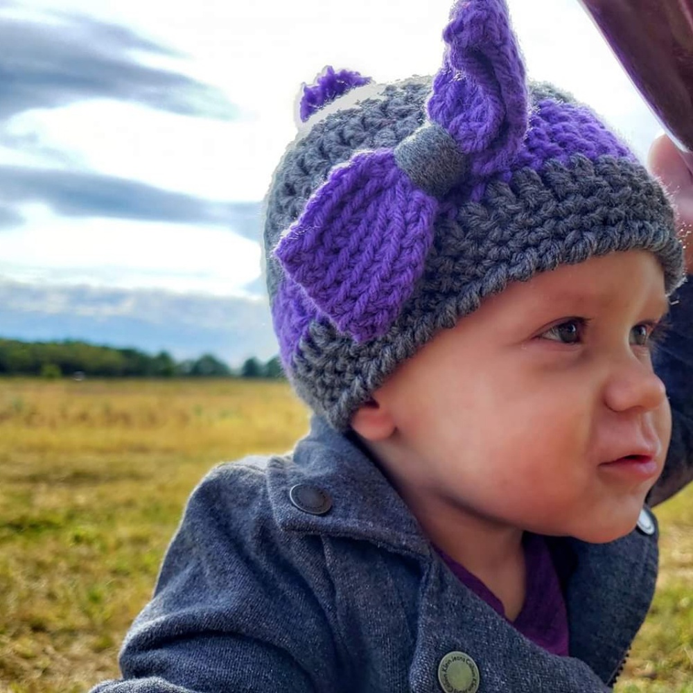 Toddlers Beanie pom pom bow  Hat